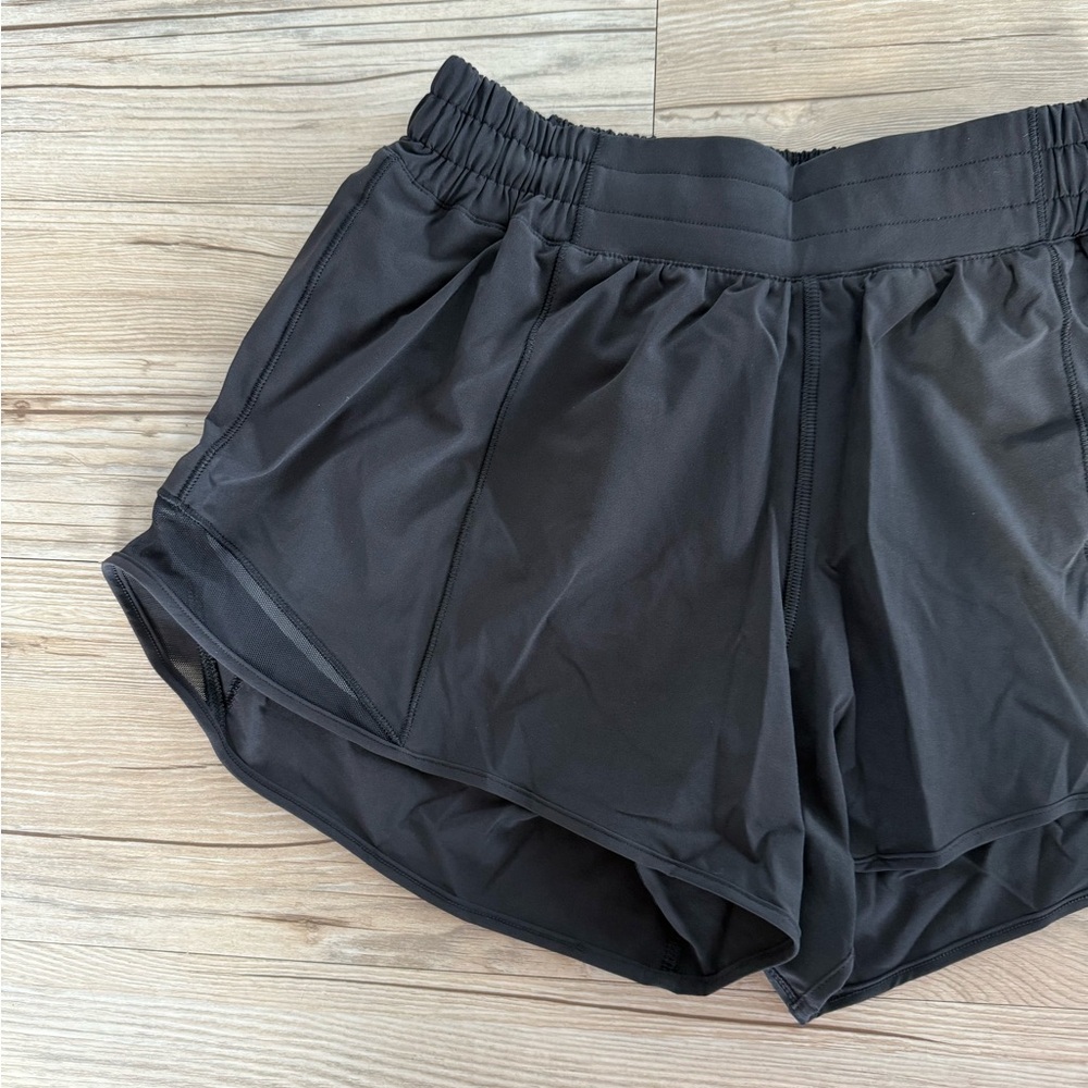NWT Lululemon Hotty Hot Low Rise Short 4” Lined Size 6 Black LW7ARLT NEW Running - Picture 6 of 14